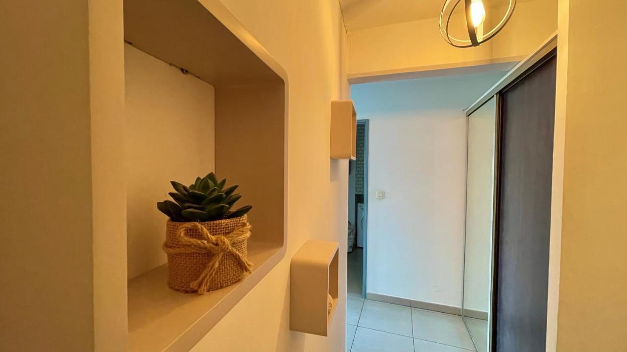 Studio cosy tout équipé - idéalement situé Saint-Denis Exterior foto