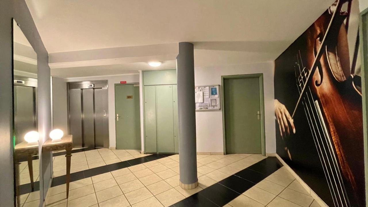 Studio cosy tout équipé - idéalement situé Saint-Denis Exterior foto